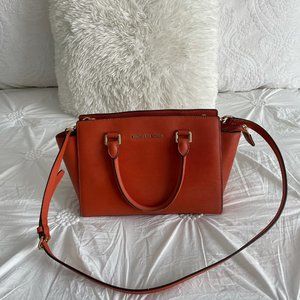 Michael Kors Selma – Medium satchel